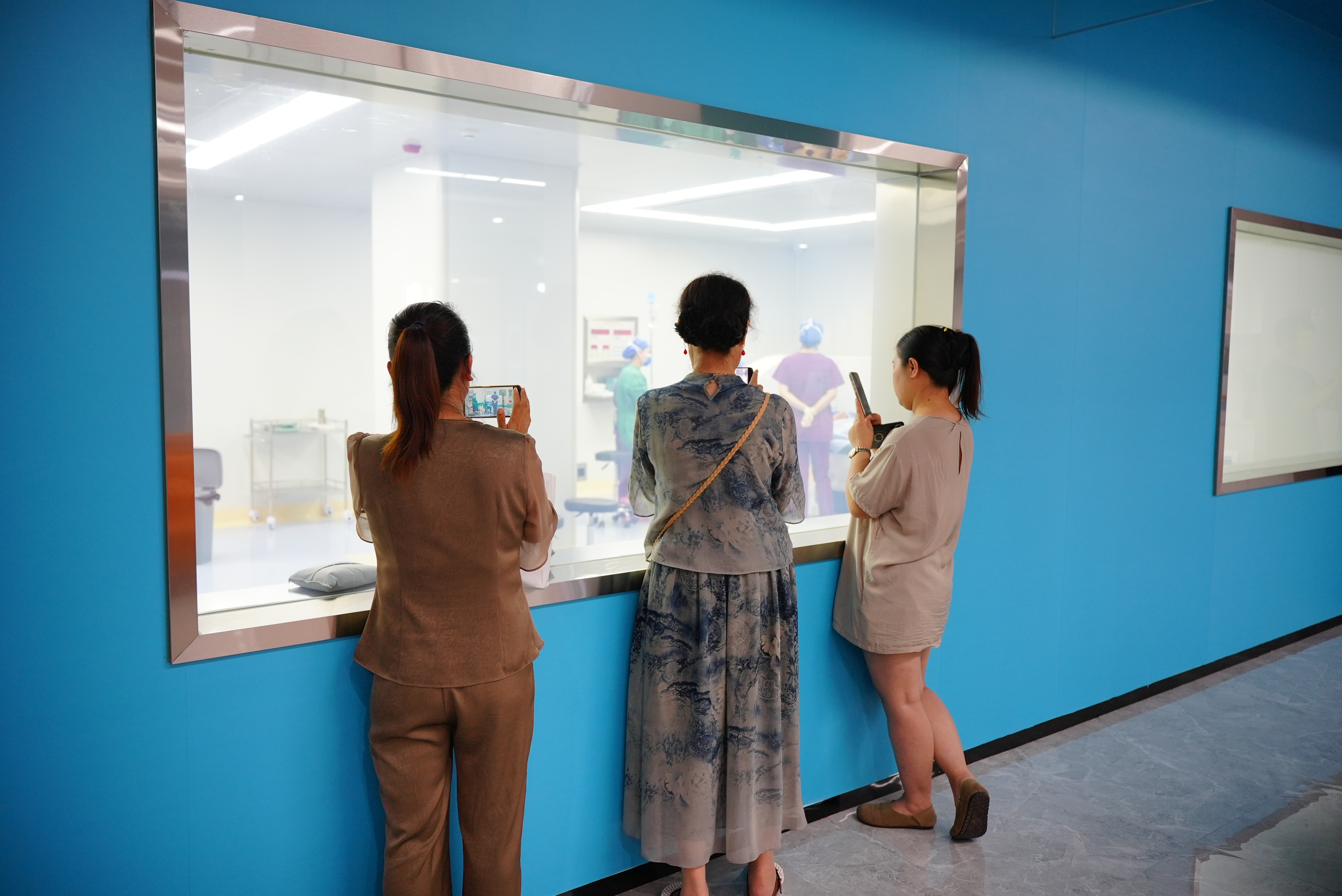 沧州爱眼医院:可视化手术室,让“看得见”的安心守护清晰视界 沧州爱眼医院:可视化手术室,让“看得见”的安心守护清晰视界